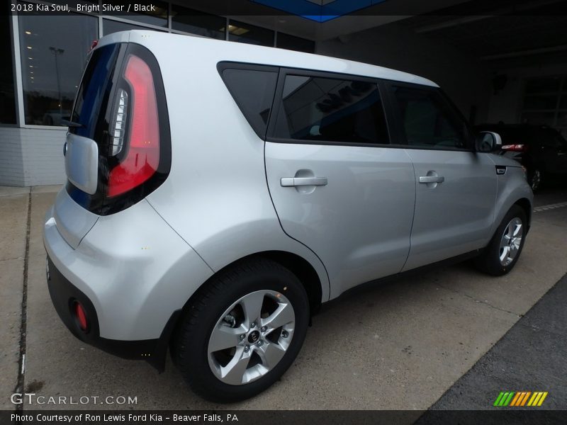 Bright Silver / Black 2018 Kia Soul