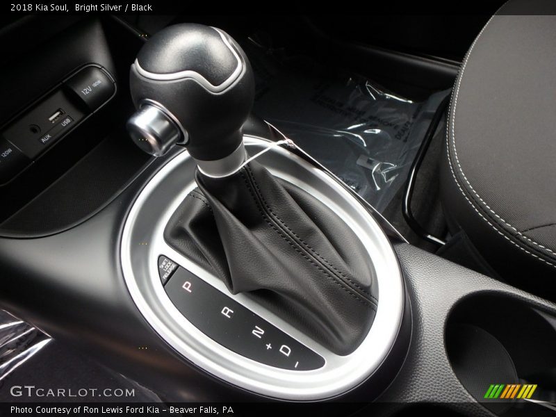 Bright Silver / Black 2018 Kia Soul