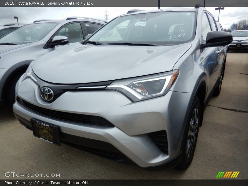 Silver Sky Metallic / Black 2018 Toyota RAV4 LE