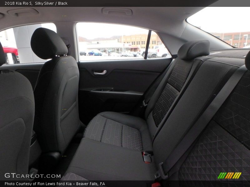 Silky Silver / Black 2018 Kia Rio S
