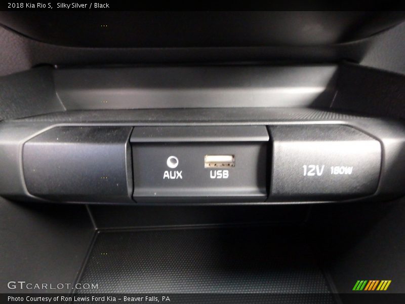Silky Silver / Black 2018 Kia Rio S