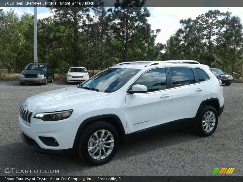 Bright White / Black 2019 Jeep Cherokee Latitude