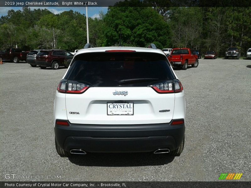 Bright White / Black 2019 Jeep Cherokee Latitude