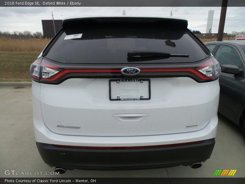 Oxford White / Ebony 2018 Ford Edge SE