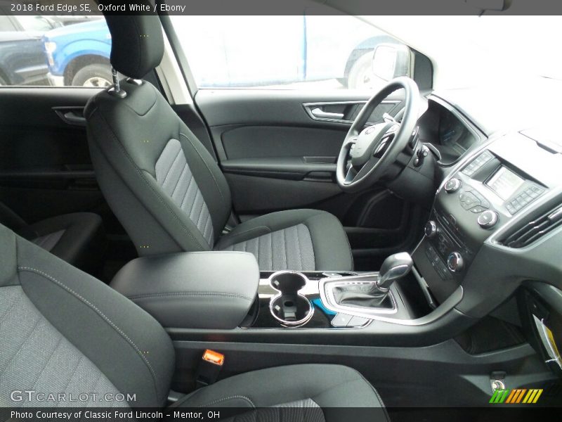 Oxford White / Ebony 2018 Ford Edge SE