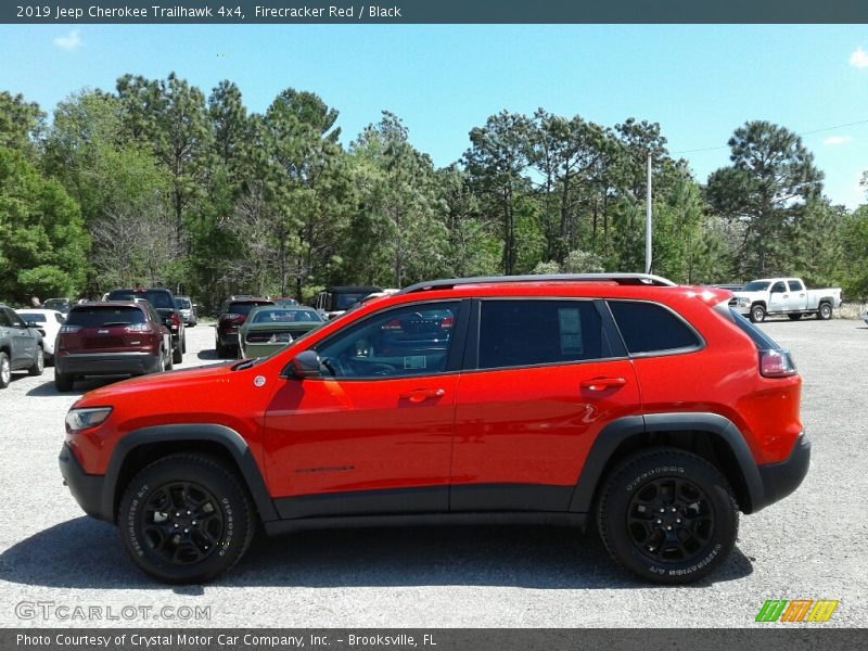 Firecracker Red / Black 2019 Jeep Cherokee Trailhawk 4x4