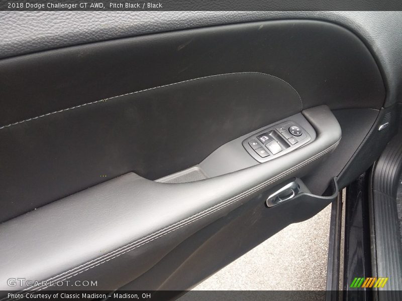 Pitch Black / Black 2018 Dodge Challenger GT AWD