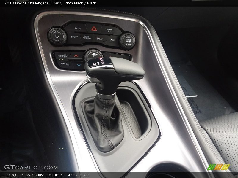 Pitch Black / Black 2018 Dodge Challenger GT AWD