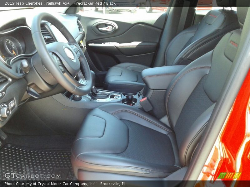 Front Seat of 2019 Cherokee Trailhawk 4x4