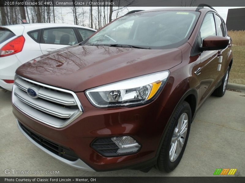 Cinnamon Glaze / Charcoal Black 2018 Ford Escape SE 4WD