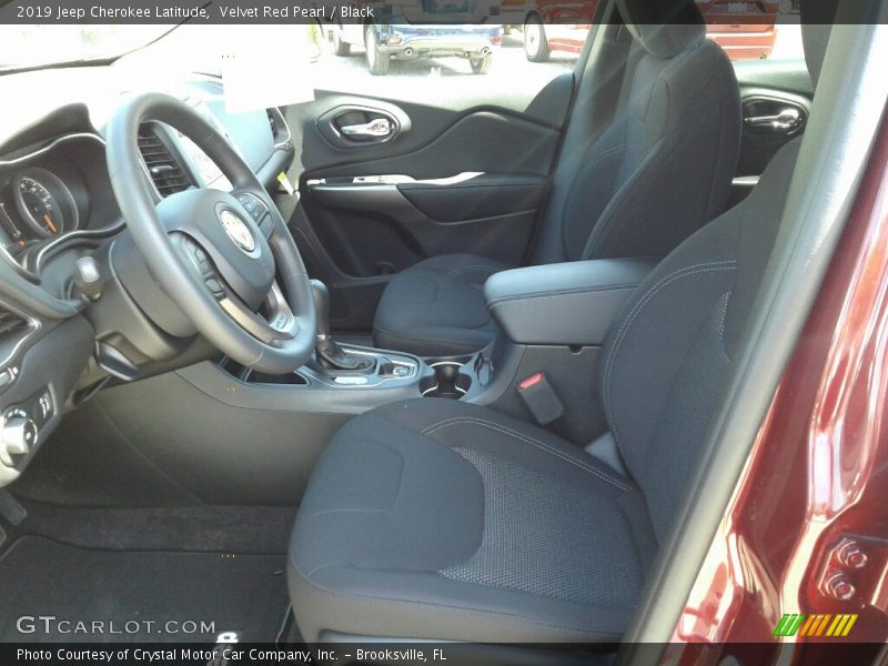 Velvet Red Pearl / Black 2019 Jeep Cherokee Latitude