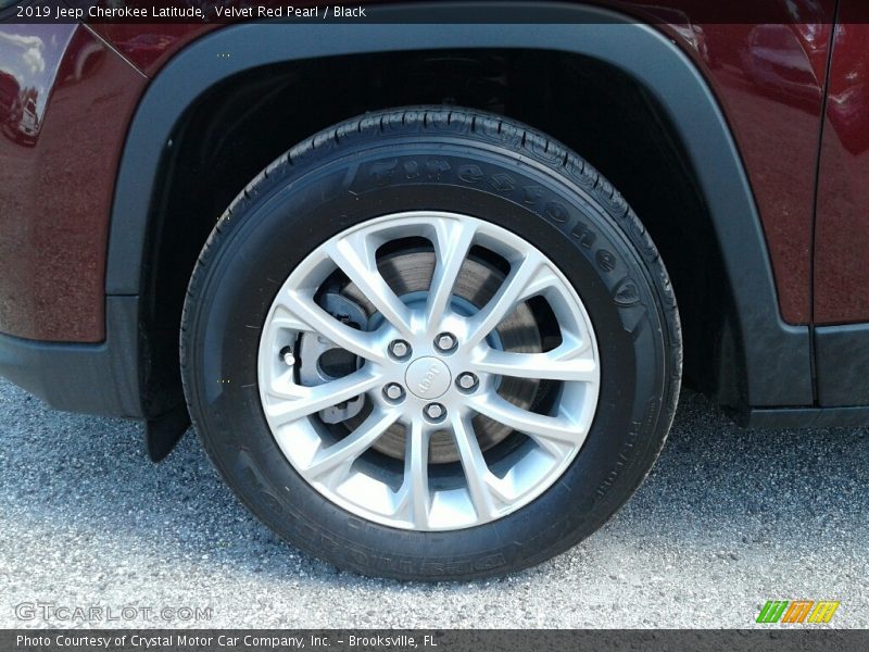 Velvet Red Pearl / Black 2019 Jeep Cherokee Latitude