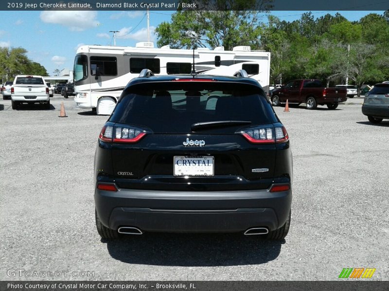 Diamond Black Crystal Pearl / Black 2019 Jeep Cherokee Latitude