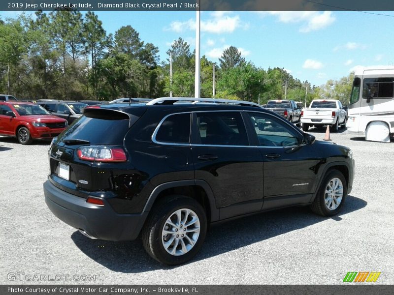 Diamond Black Crystal Pearl / Black 2019 Jeep Cherokee Latitude