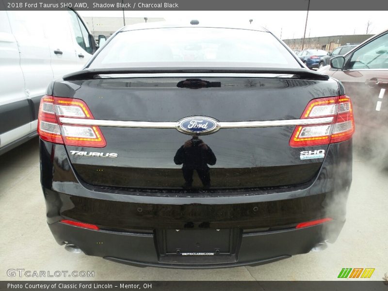 Shadow Black / Charcoal Black 2018 Ford Taurus SHO AWD