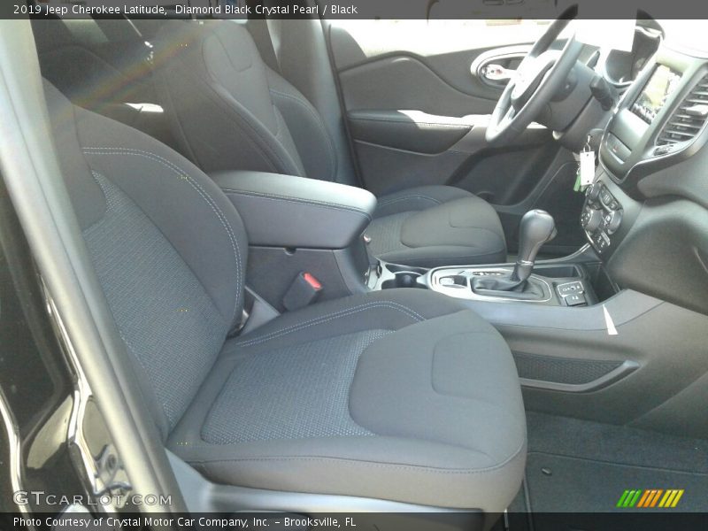 Diamond Black Crystal Pearl / Black 2019 Jeep Cherokee Latitude