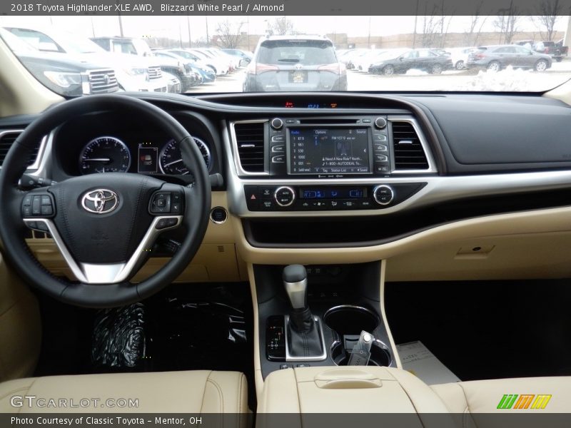 Blizzard White Pearl / Almond 2018 Toyota Highlander XLE AWD