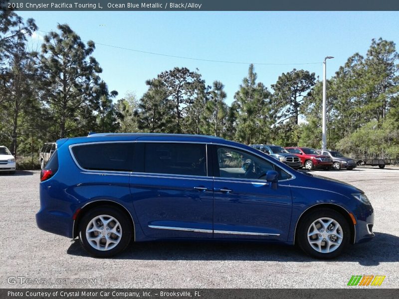 Ocean Blue Metallic / Black/Alloy 2018 Chrysler Pacifica Touring L