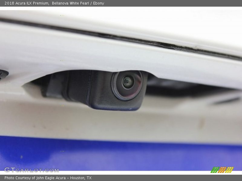 Bellanova White Pearl / Ebony 2018 Acura ILX Premium