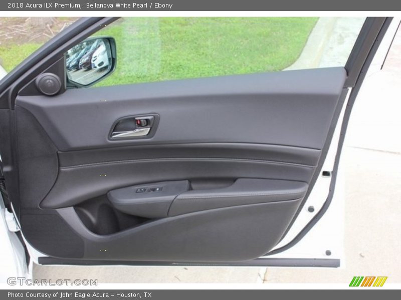 Bellanova White Pearl / Ebony 2018 Acura ILX Premium