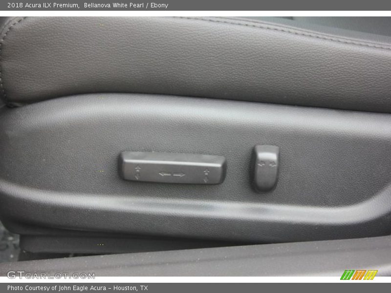 Bellanova White Pearl / Ebony 2018 Acura ILX Premium