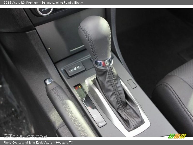 Bellanova White Pearl / Ebony 2018 Acura ILX Premium