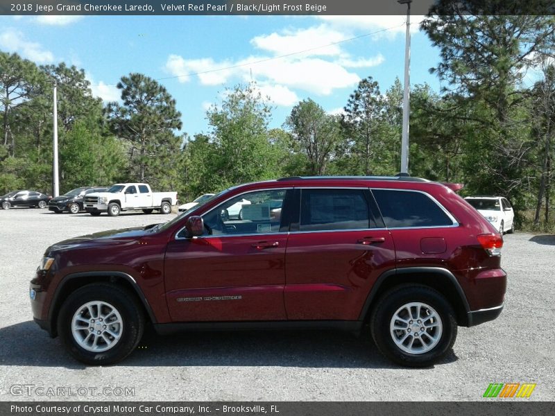 Velvet Red Pearl / Black/Light Frost Beige 2018 Jeep Grand Cherokee Laredo