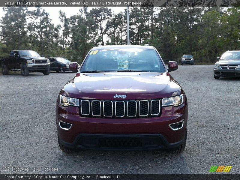 Velvet Red Pearl / Black/Light Frost Beige 2018 Jeep Grand Cherokee Laredo