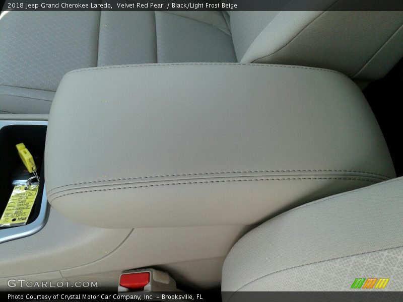 Velvet Red Pearl / Black/Light Frost Beige 2018 Jeep Grand Cherokee Laredo