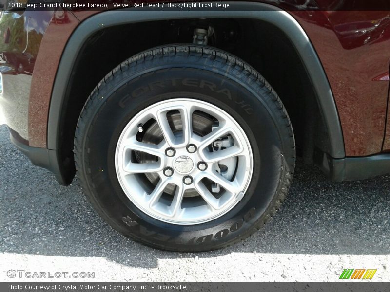 Velvet Red Pearl / Black/Light Frost Beige 2018 Jeep Grand Cherokee Laredo