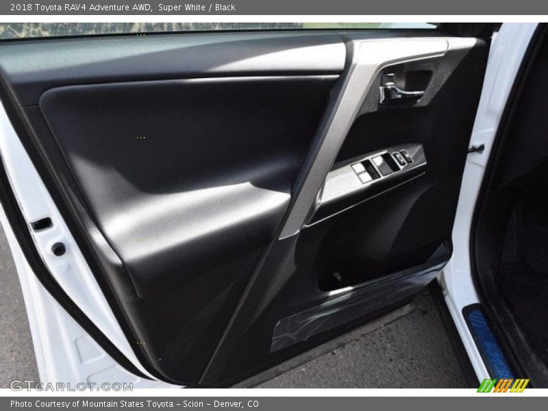 Super White / Black 2018 Toyota RAV4 Adventure AWD