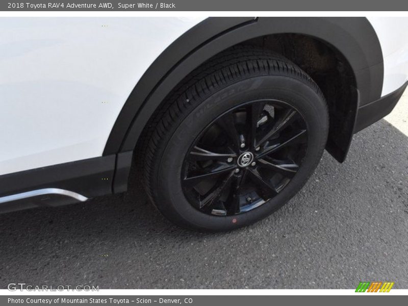 Super White / Black 2018 Toyota RAV4 Adventure AWD