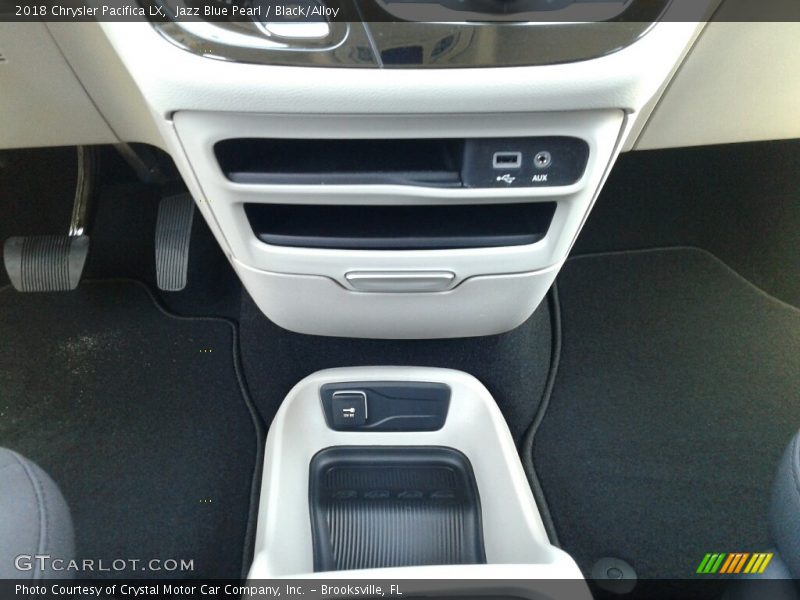 Jazz Blue Pearl / Black/Alloy 2018 Chrysler Pacifica LX