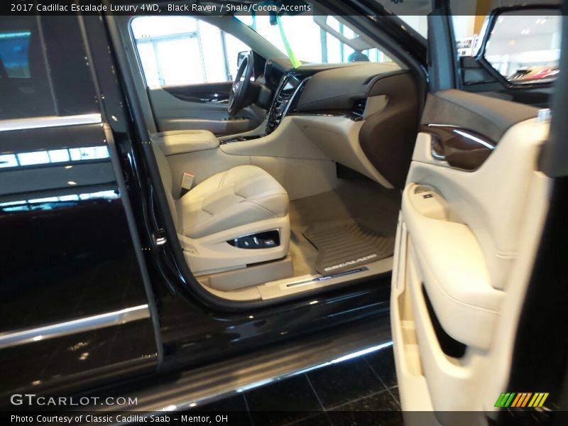 Black Raven / Shale/Cocoa Accents 2017 Cadillac Escalade Luxury 4WD