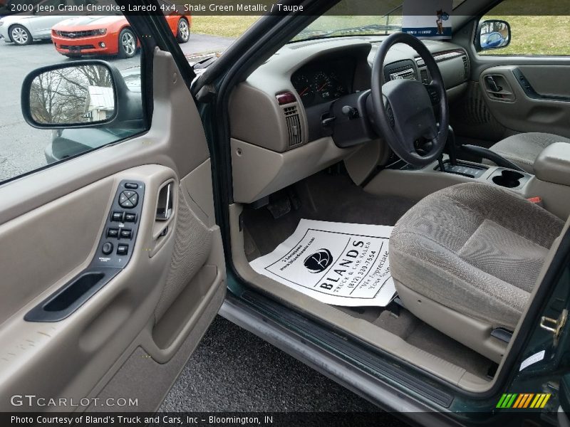 Shale Green Metallic / Taupe 2000 Jeep Grand Cherokee Laredo 4x4