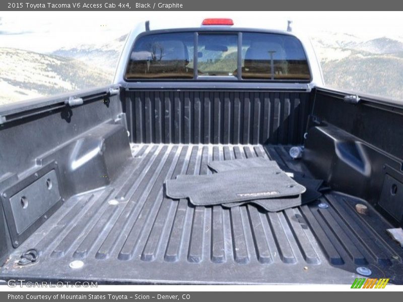 Black / Graphite 2015 Toyota Tacoma V6 Access Cab 4x4
