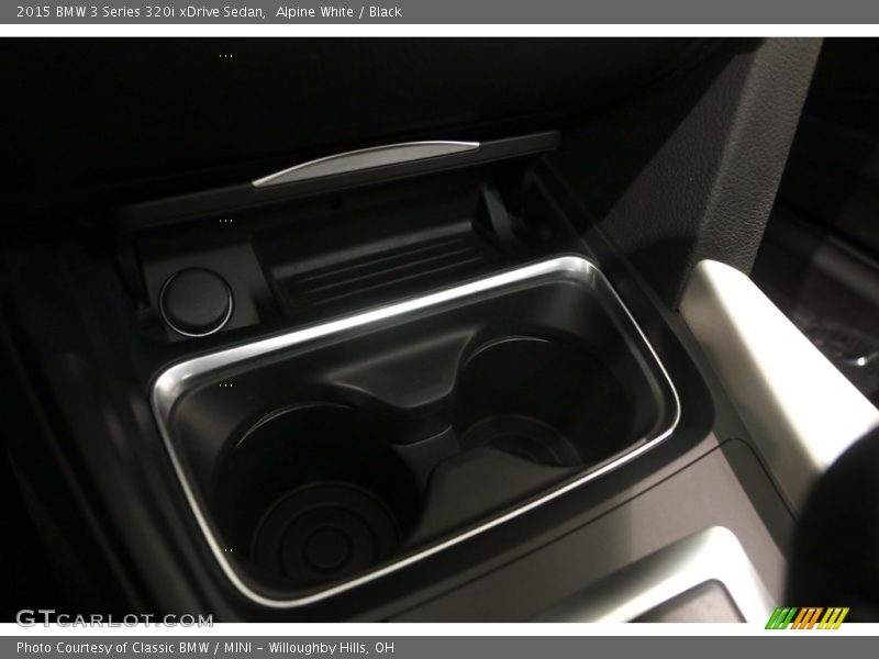 Alpine White / Black 2015 BMW 3 Series 320i xDrive Sedan