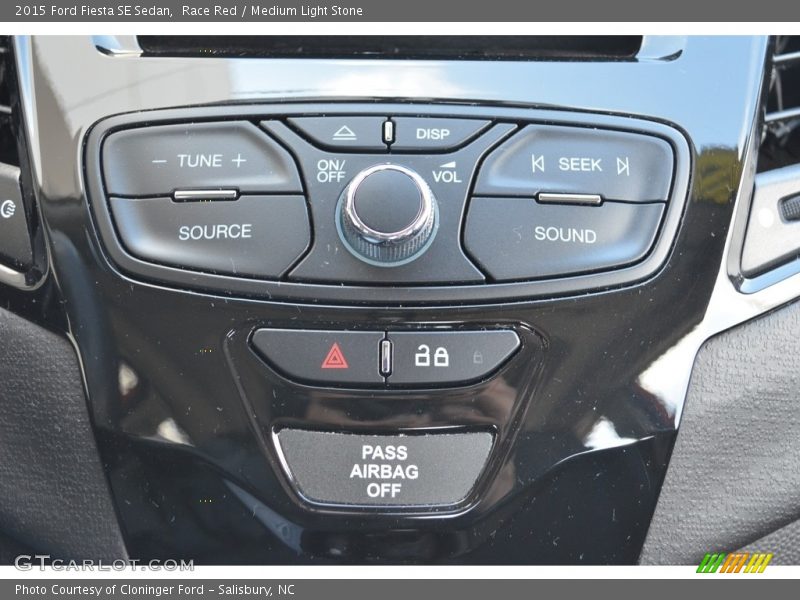 Race Red / Medium Light Stone 2015 Ford Fiesta SE Sedan