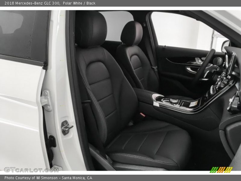 Polar White / Black 2018 Mercedes-Benz GLC 300