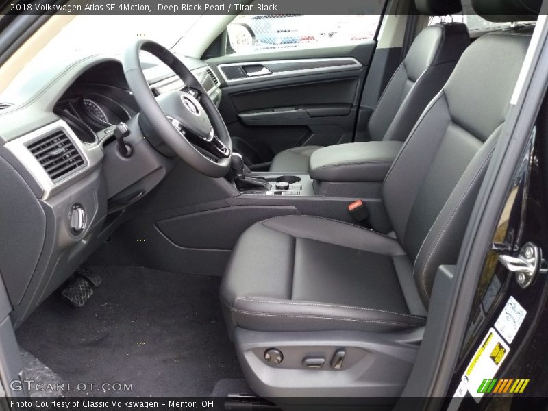  2018 Atlas SE 4Motion Titan Black Interior
