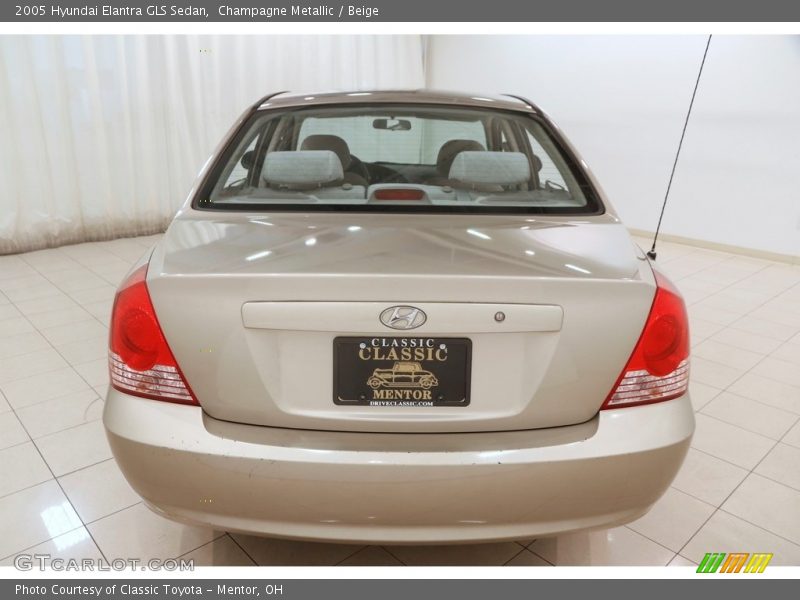 Champagne Metallic / Beige 2005 Hyundai Elantra GLS Sedan