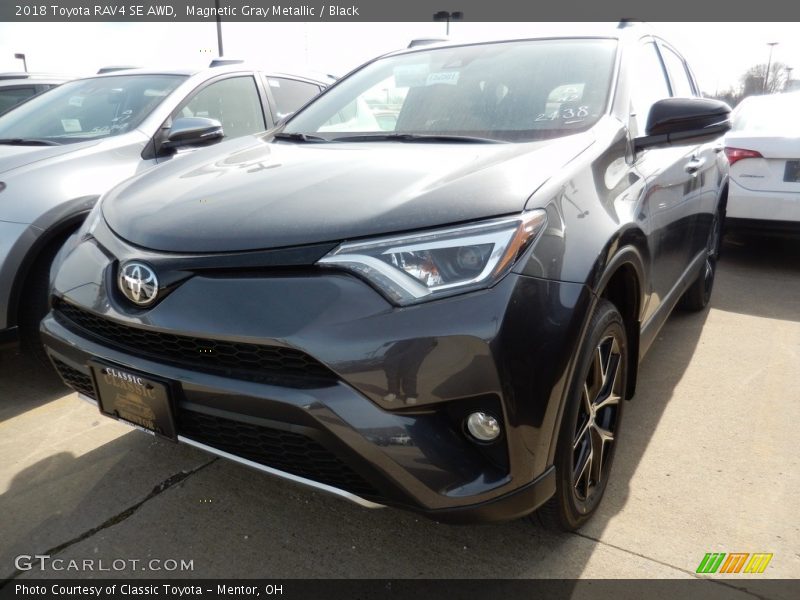 Magnetic Gray Metallic / Black 2018 Toyota RAV4 SE AWD