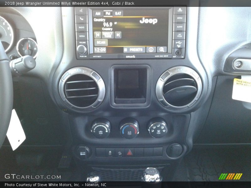 Gobi / Black 2018 Jeep Wrangler Unlimited Willys Wheeler Edition 4x4