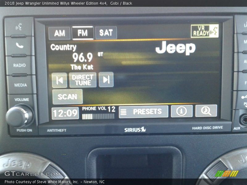 Controls of 2018 Wrangler Unlimited Willys Wheeler Edition 4x4