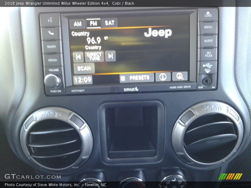 Gobi / Black 2018 Jeep Wrangler Unlimited Willys Wheeler Edition 4x4