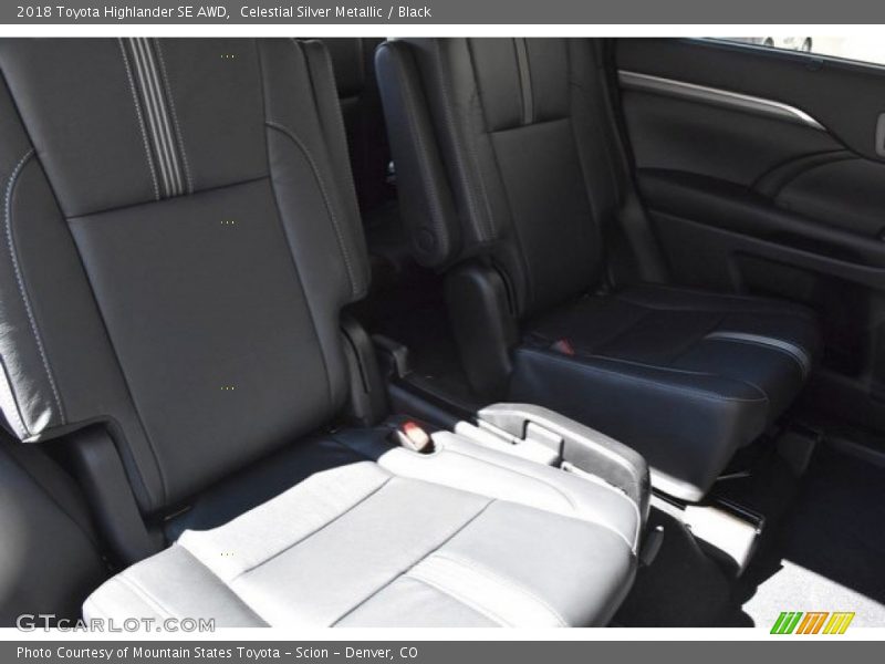 Celestial Silver Metallic / Black 2018 Toyota Highlander SE AWD