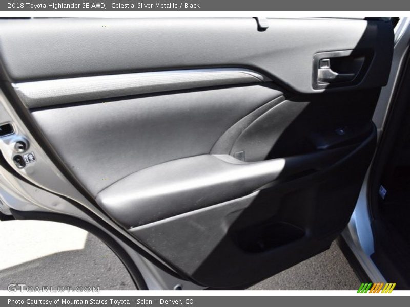 Celestial Silver Metallic / Black 2018 Toyota Highlander SE AWD