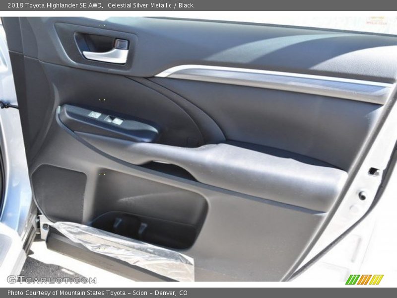 Celestial Silver Metallic / Black 2018 Toyota Highlander SE AWD