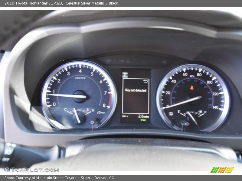 Celestial Silver Metallic / Black 2018 Toyota Highlander SE AWD