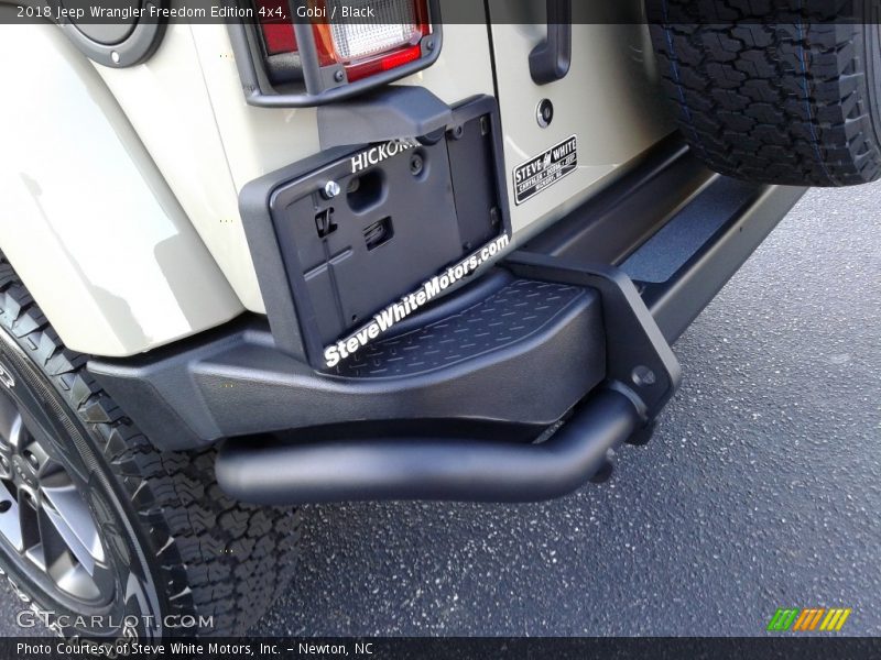 Gobi / Black 2018 Jeep Wrangler Freedom Edition 4x4